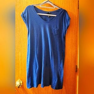 H&M Basic Dress Shirt Short Sleeve Blue Casual Round Neck • Womens Medium